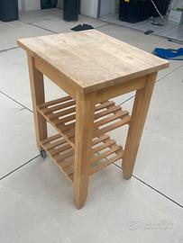 Mobile in legno lamellare con ruote