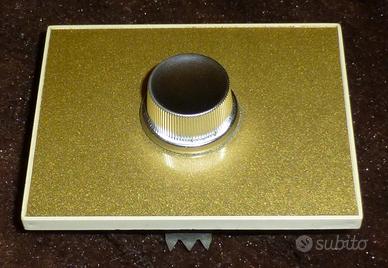 Interruttore con variatore di luce