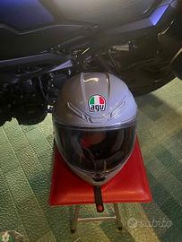 AGV K6 con intercom Midland gia montato