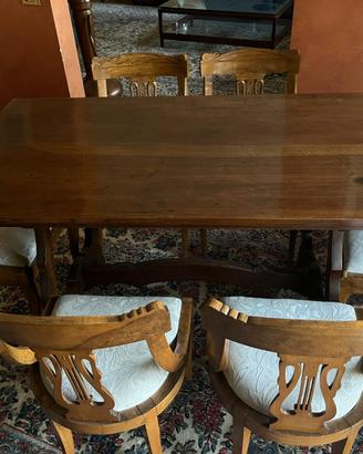 Tavolo da pranzo a fratino con 6 sedie