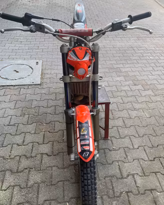 Beta rev 125 con motore  250