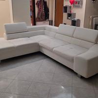 divano angolo in pelle