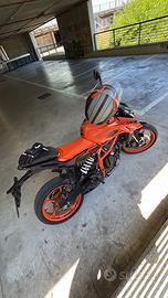 KTM Duke 390 MY2024 - Perfetta - Tagliandata