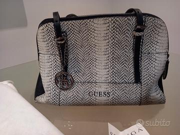 Borsa Guess mai usata con custodia