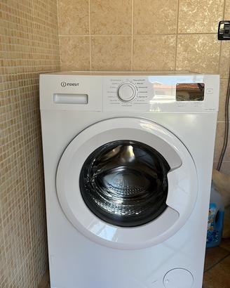 Lavatrice Indesit 7kg