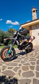 motard ktm 690