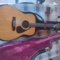 Chitarra Yamaha FG 335