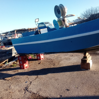 Barca da pesca per lavoro