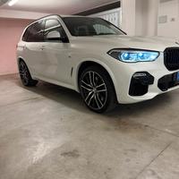 BMW X5 M50d
