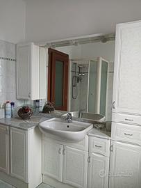 Arredo bagno completo in stile classico