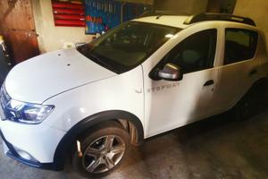 DACIA Sandero Stepway 0.9 - 2ª serie 90CV (2017)