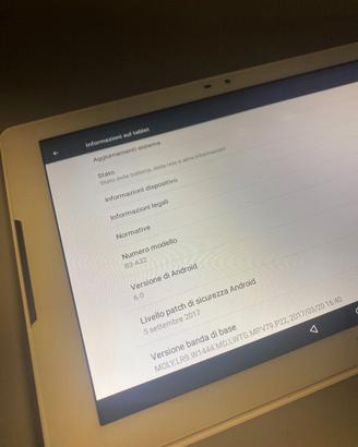 Acer Iconia one 10 B3 - A32 16GB Wi-Fi + 4G