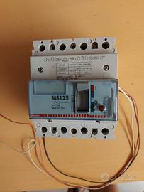interruttore magnetotermico 125 A