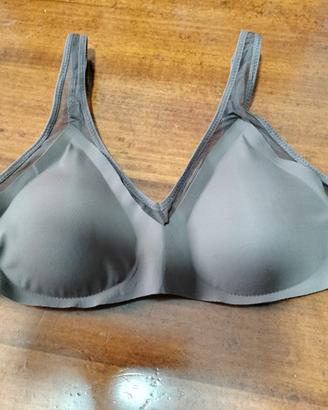 Reggiseno imbottito brand Undies tg M nuovo