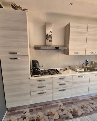 Cucina, camera da letto e mobile bagno