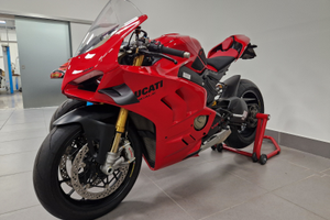 Ducati Panigale V4S