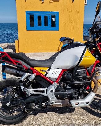 Moto Guzzi V85 TT - 2021