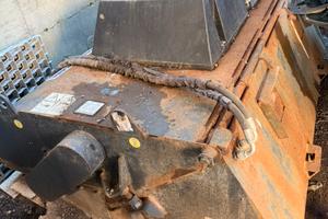 Benna spazzatrice per mini pala