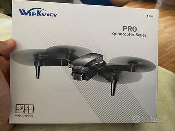 drone giocattolo nuovo