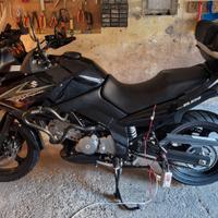 Suzuki V Strom DL 650