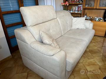 divano 3 posti microfibra