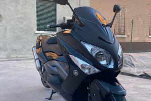 YAMAHA T-Max 500