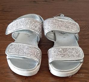 sandaletti bimba nuovi nr 25