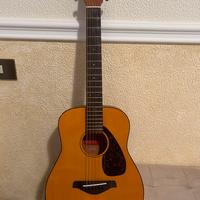 Chitarra Yamaha JR1