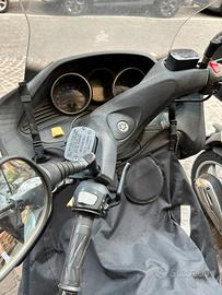 YAMAHA MAJESTY 400 2010
