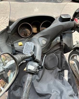 YAMAHA MAJESTY 400 2010