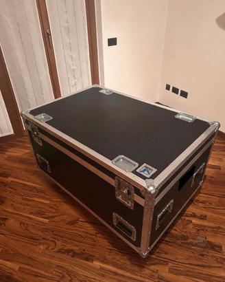 Baule / flight case / cassone rigido