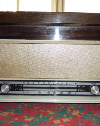 Radio-fonografo Geloso G.16-21