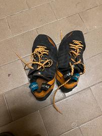 Scarpa istinct 42.5 lacci