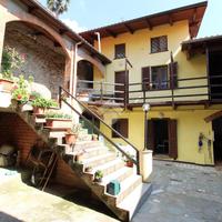 CASA SEMINDIPENDENTE A MAGNANO