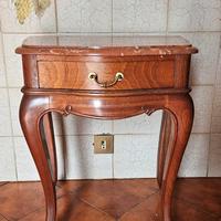 coppia di comodini per  camera da letto