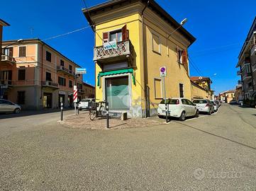 NEGOZIO A POZZOLO FORMIGARO