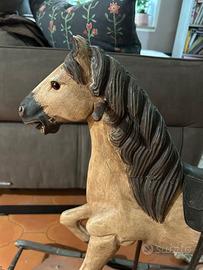 Cavallo a dondolo