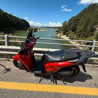 Sh 125 special edition rossa