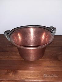 vecchio paiolo in rame