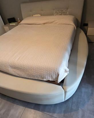 Struttura letto matrimoniale in ecopelle