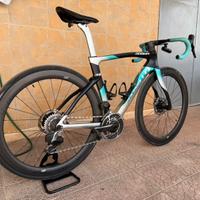 Manubrio, Ruote e Telaio Pinarello Dogma F tg 51.5