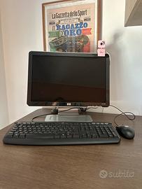 Computer Fisso Completo di Monitor 19" e Tastiera
