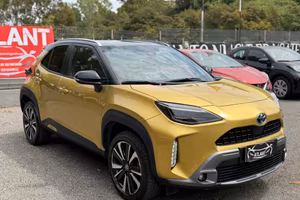 Toyota Yaris Cross 1.5 Hybrid 5p. E-CVT PREMIERE
