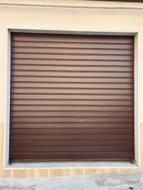 Avvolgibile in ferro con motore elettrico