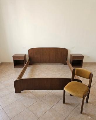 IN BLOCCO ARREDO E MOBILI VARI 
