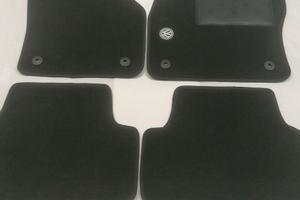 TAPPETINI IN MOQUETTE PETTINATA PER GOLF 7