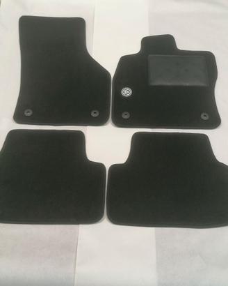 TAPPETINI IN MOQUETTE PETTINATA PER GOLF 7