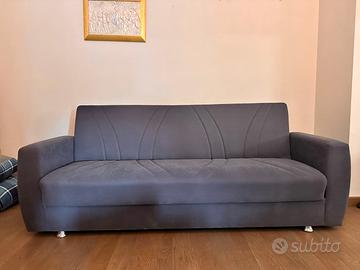 Divano-letto a tre posti