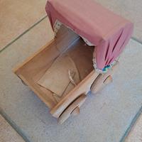Carrozzina vintage in legno 