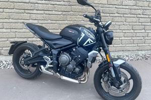 TRIUMPH Trident 660 Matt Black